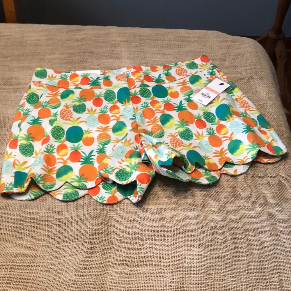 Crown & Ivy Shorts